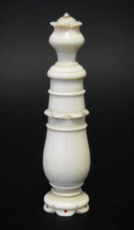 ANTIQUE INDIAN IVORY SNUFF BOTTLE