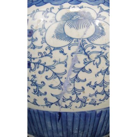 PAIR OF CHINESE CELADON BLUE AND WHITE PORCELAIN POTS - photo 11