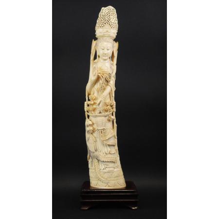 BIG AND ANTIQUE CHINESE SCULPTURE - GUANYIN - IVORY TUSK