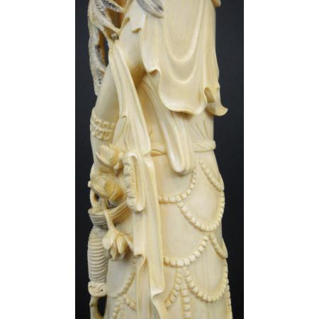 BIG AND ANTIQUE CHINESE SCULPTURE - GUANYIN - IVORY TUSK - photo 8